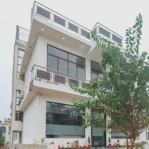 3* Hotel O Taj Classic